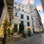 Paura Suite Apartment